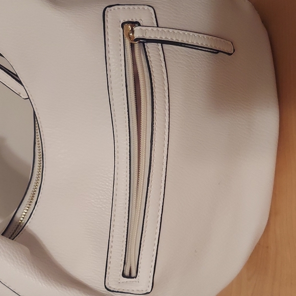 Sondra Roberts Squared White Faux Leather Hobo Handbag w/ Metallic Braided Strap - Picture 4 of 16